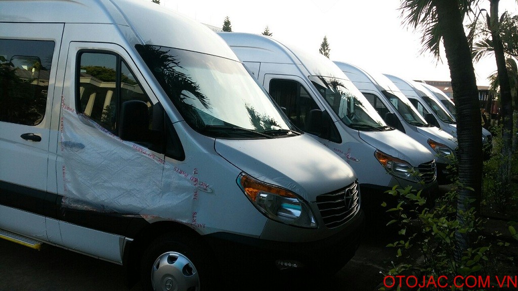 jac-16-cho.jpg (163 KB)